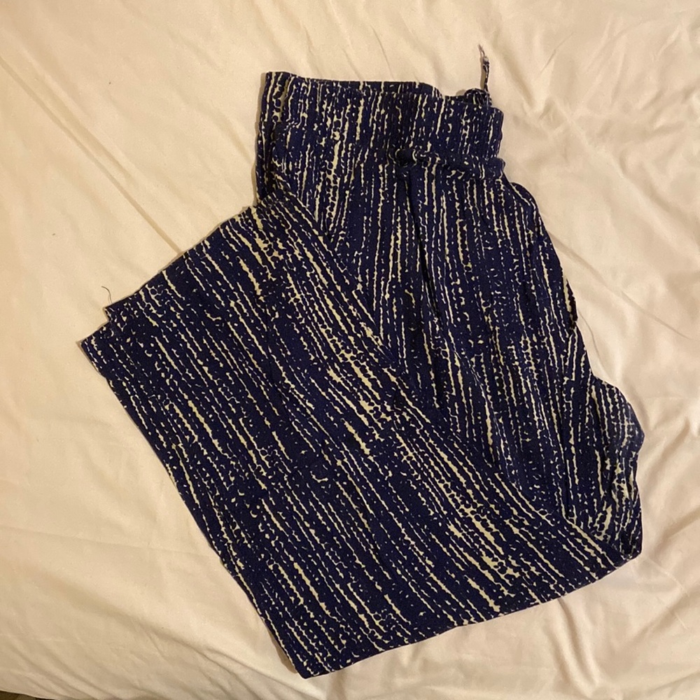 Faded Glory Blue and White Light Weight Summer Lounge Beach Pant
